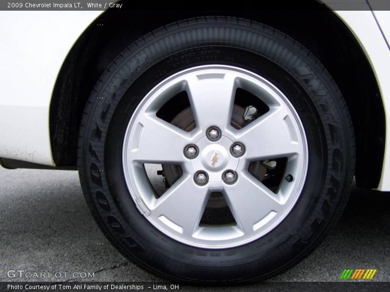 White / Gray 2009 Chevrolet Impala LT