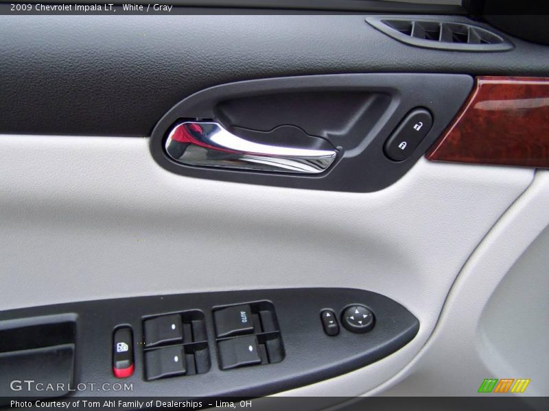 White / Gray 2009 Chevrolet Impala LT