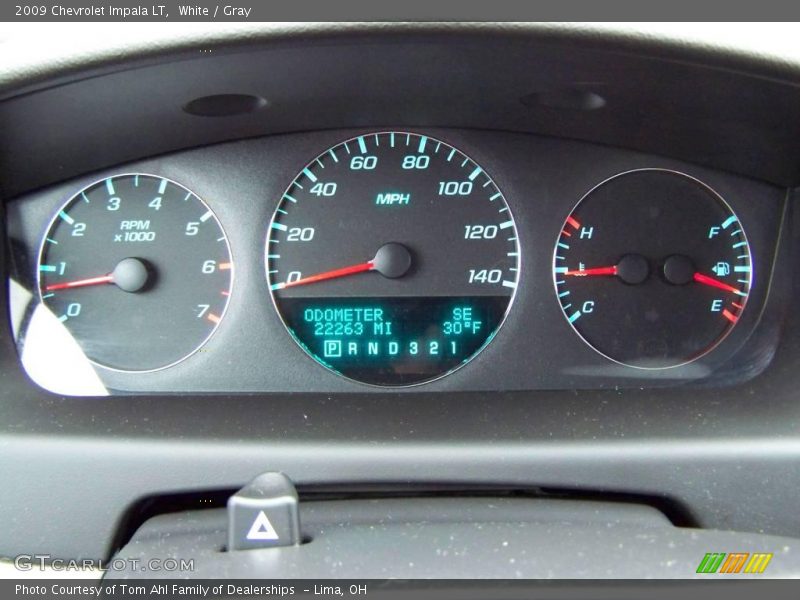 White / Gray 2009 Chevrolet Impala LT