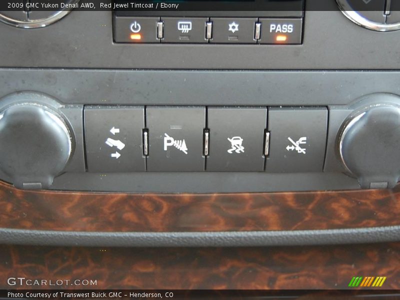 Red Jewel Tintcoat / Ebony 2009 GMC Yukon Denali AWD