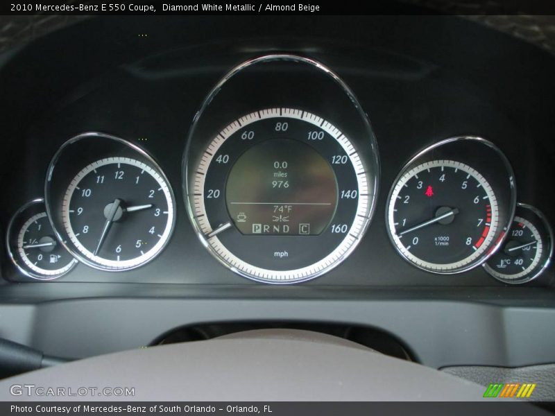Diamond White Metallic / Almond Beige 2010 Mercedes-Benz E 550 Coupe