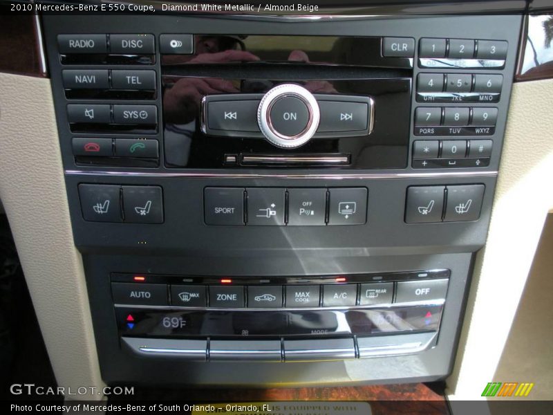 Diamond White Metallic / Almond Beige 2010 Mercedes-Benz E 550 Coupe