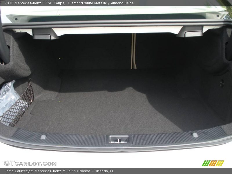 Diamond White Metallic / Almond Beige 2010 Mercedes-Benz E 550 Coupe