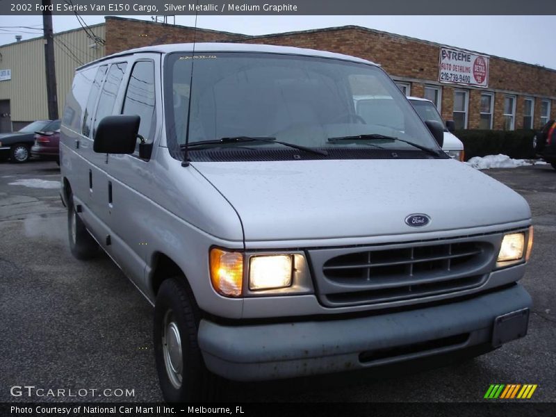 Silver Metallic / Medium Graphite 2002 Ford E Series Van E150 Cargo