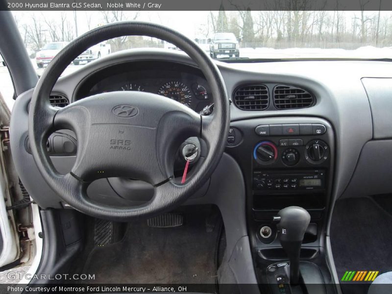 Noble White / Gray 2000 Hyundai Elantra GLS Sedan