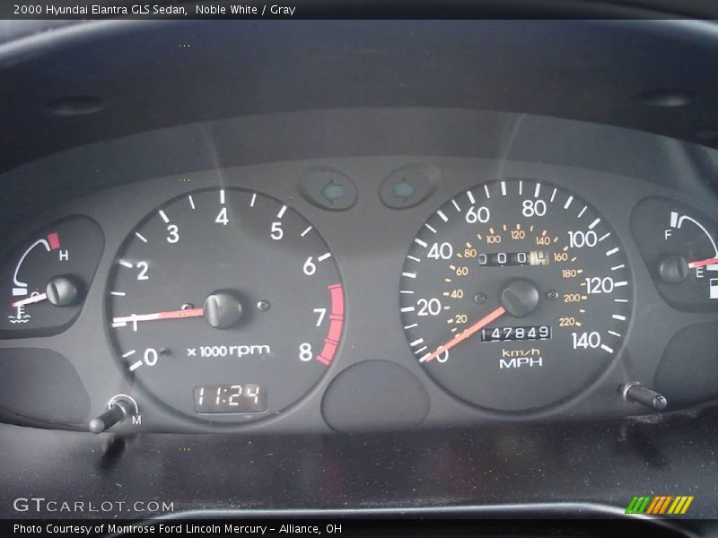Noble White / Gray 2000 Hyundai Elantra GLS Sedan