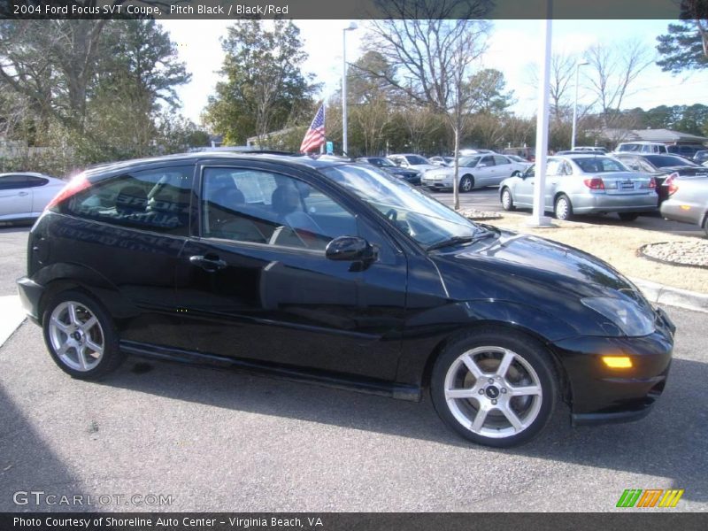 Pitch Black / Black/Red 2004 Ford Focus SVT Coupe