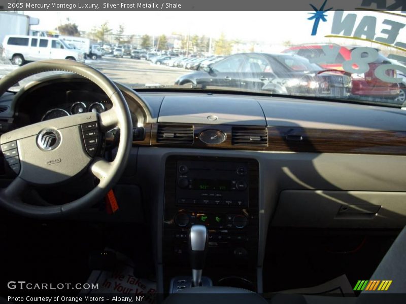 Silver Frost Metallic / Shale 2005 Mercury Montego Luxury