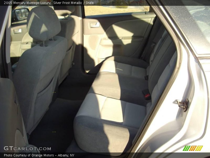 Silver Frost Metallic / Shale 2005 Mercury Montego Luxury