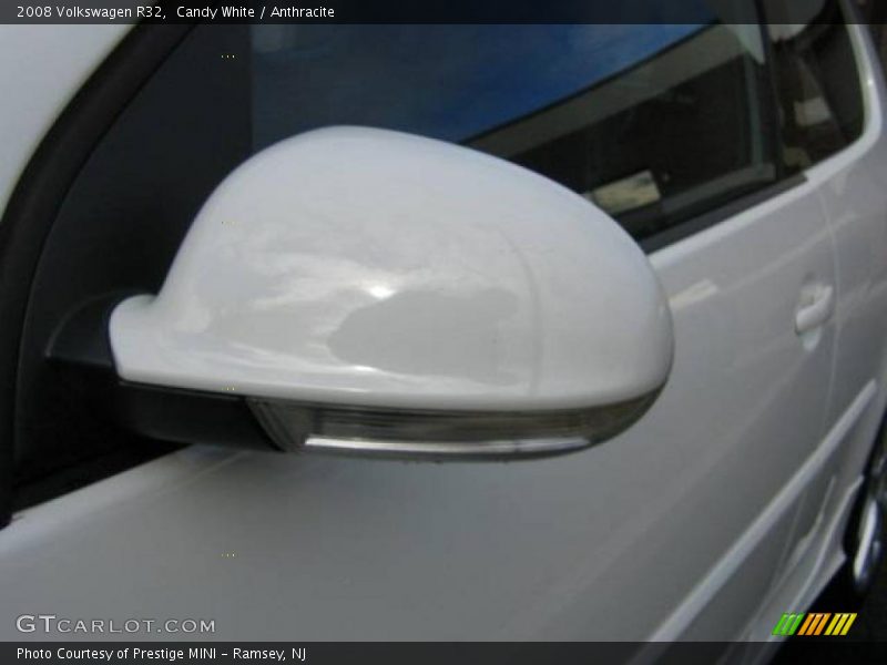 Candy White / Anthracite 2008 Volkswagen R32