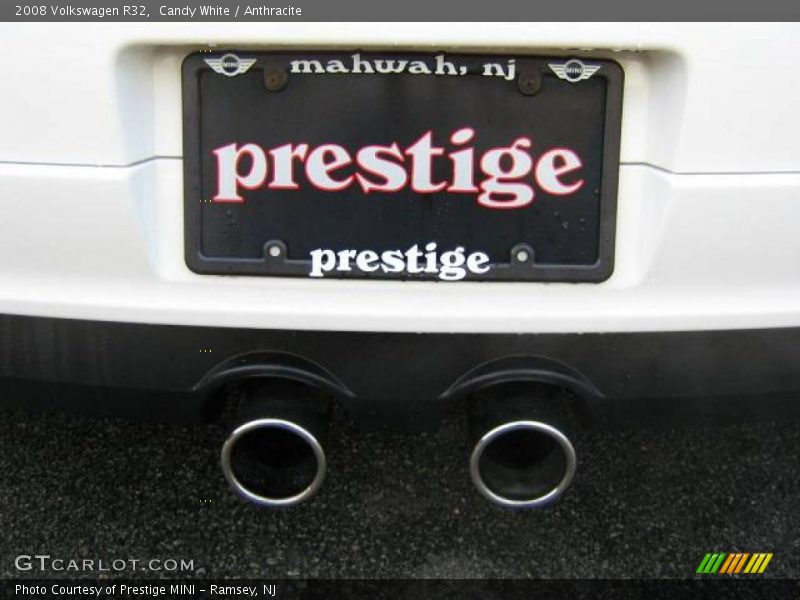 Candy White / Anthracite 2008 Volkswagen R32