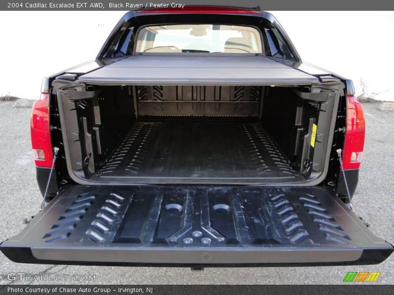 Black Raven / Pewter Gray 2004 Cadillac Escalade EXT AWD