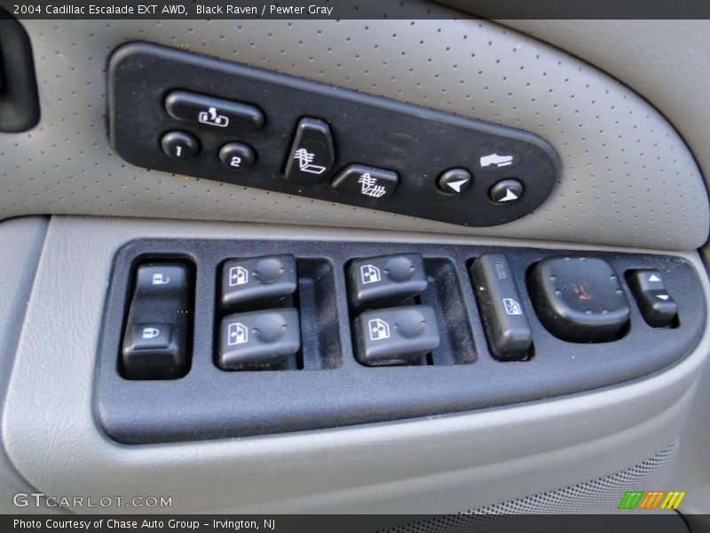 Black Raven / Pewter Gray 2004 Cadillac Escalade EXT AWD
