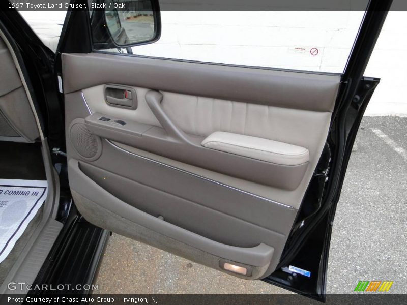 Black / Oak 1997 Toyota Land Cruiser