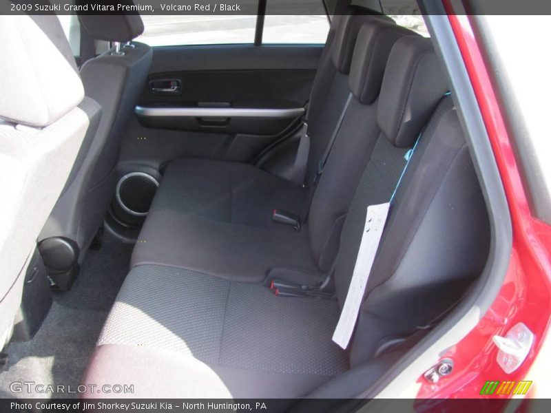 Volcano Red / Black 2009 Suzuki Grand Vitara Premium