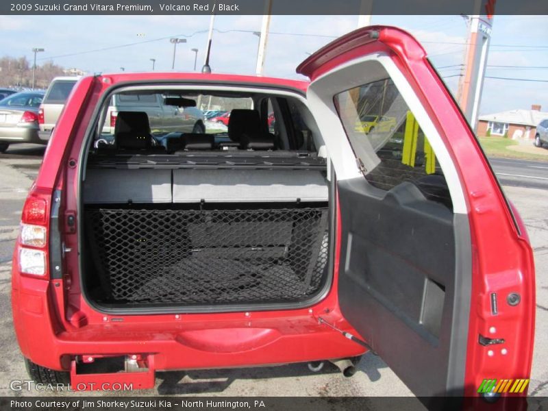 Volcano Red / Black 2009 Suzuki Grand Vitara Premium