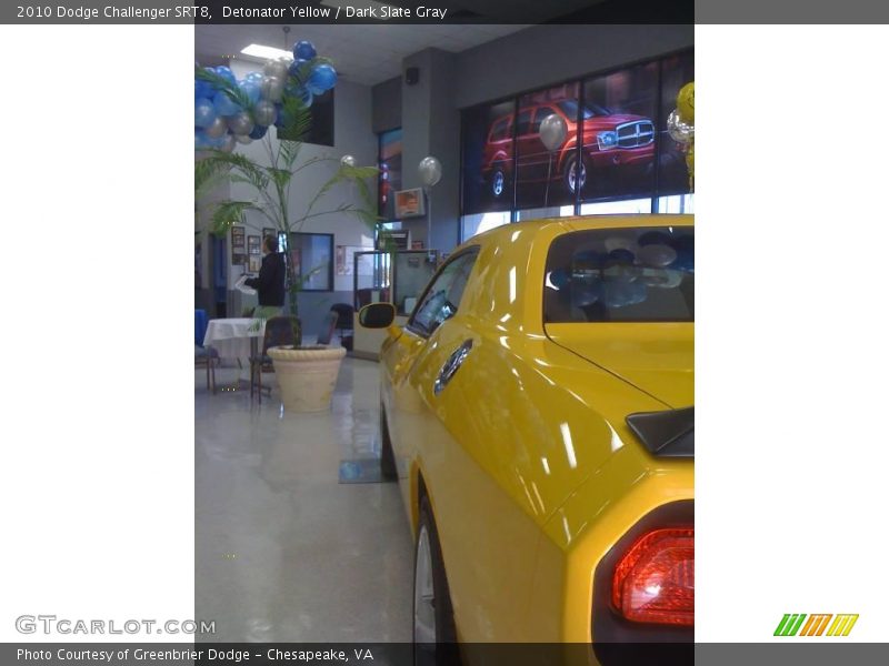 Detonator Yellow / Dark Slate Gray 2010 Dodge Challenger SRT8