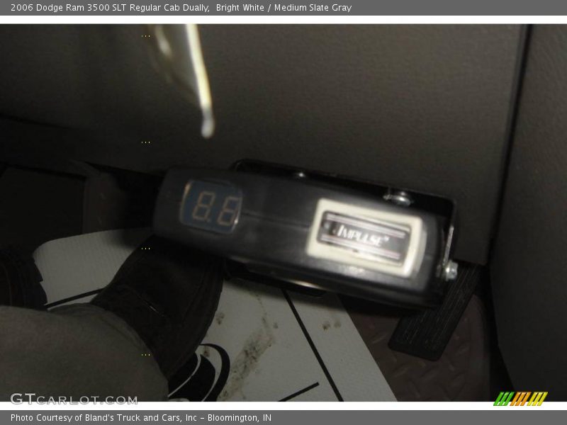 Bright White / Medium Slate Gray 2006 Dodge Ram 3500 SLT Regular Cab Dually