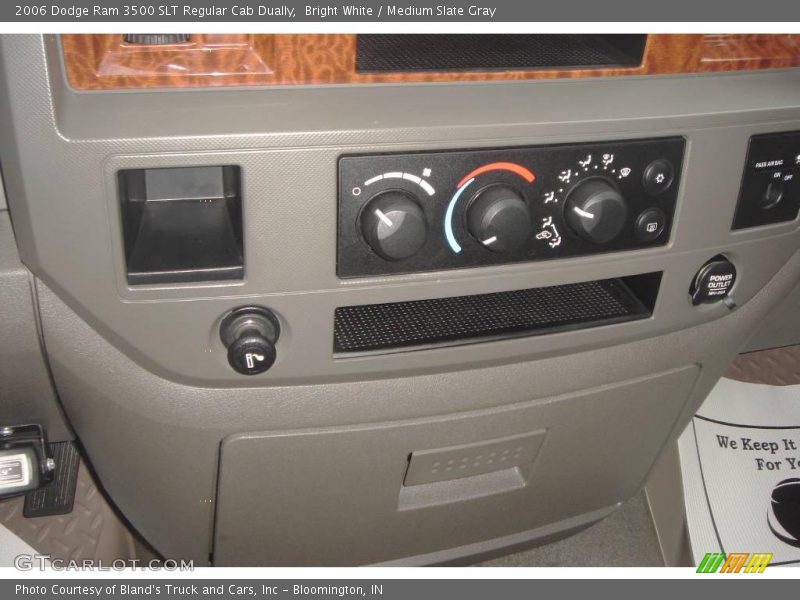 Bright White / Medium Slate Gray 2006 Dodge Ram 3500 SLT Regular Cab Dually