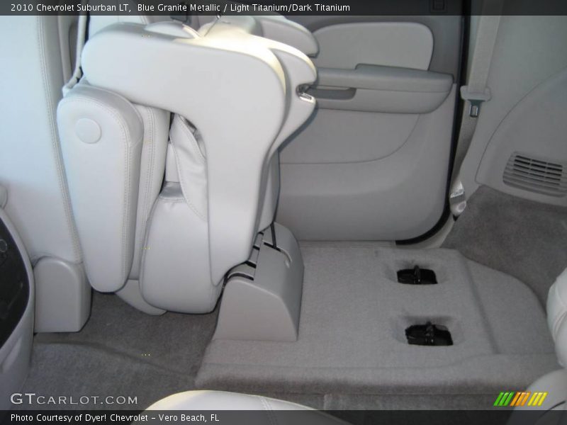 Blue Granite Metallic / Light Titanium/Dark Titanium 2010 Chevrolet Suburban LT
