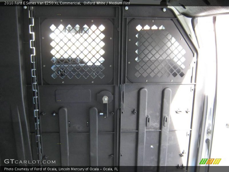 Oxford White / Medium Flint 2010 Ford E Series Van E250 XL Commericial