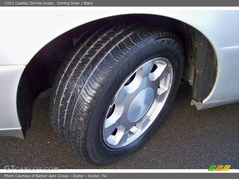 Sterling Silver / Black 2001 Cadillac DeVille Sedan