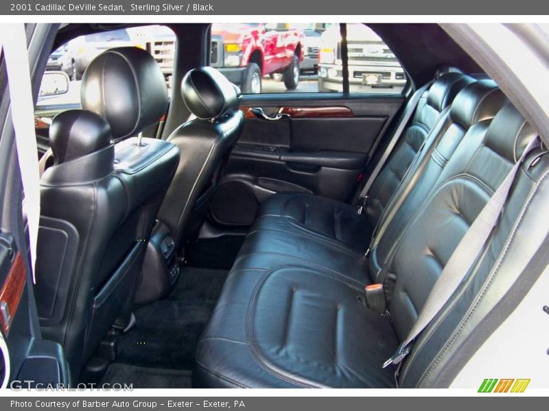 Sterling Silver / Black 2001 Cadillac DeVille Sedan