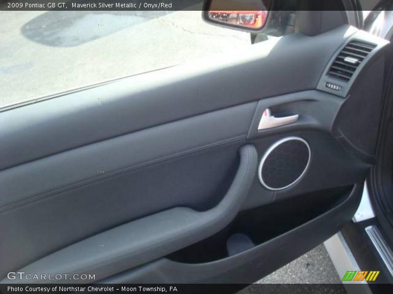 Maverick Silver Metallic / Onyx/Red 2009 Pontiac G8 GT