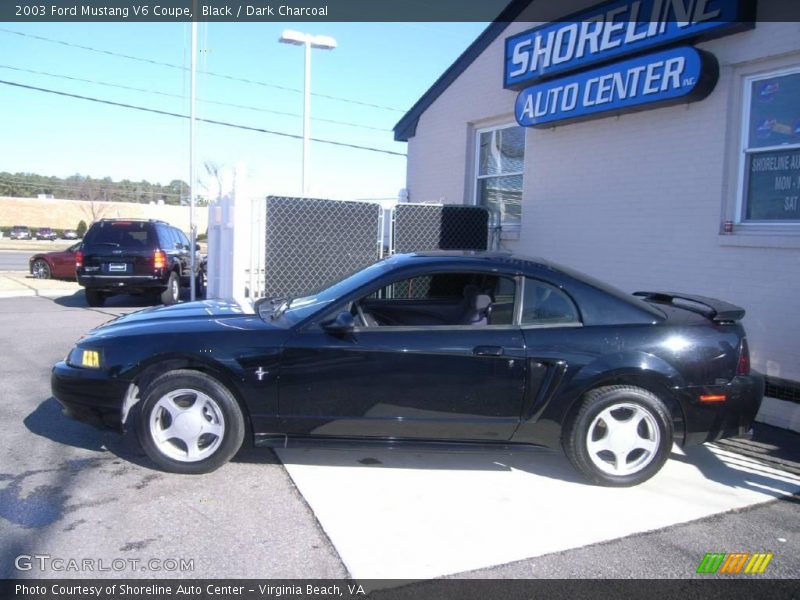 Black / Dark Charcoal 2003 Ford Mustang V6 Coupe
