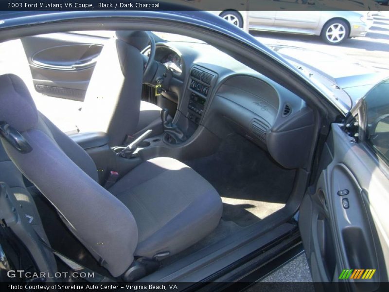 Black / Dark Charcoal 2003 Ford Mustang V6 Coupe