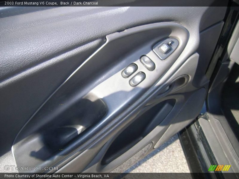 Black / Dark Charcoal 2003 Ford Mustang V6 Coupe