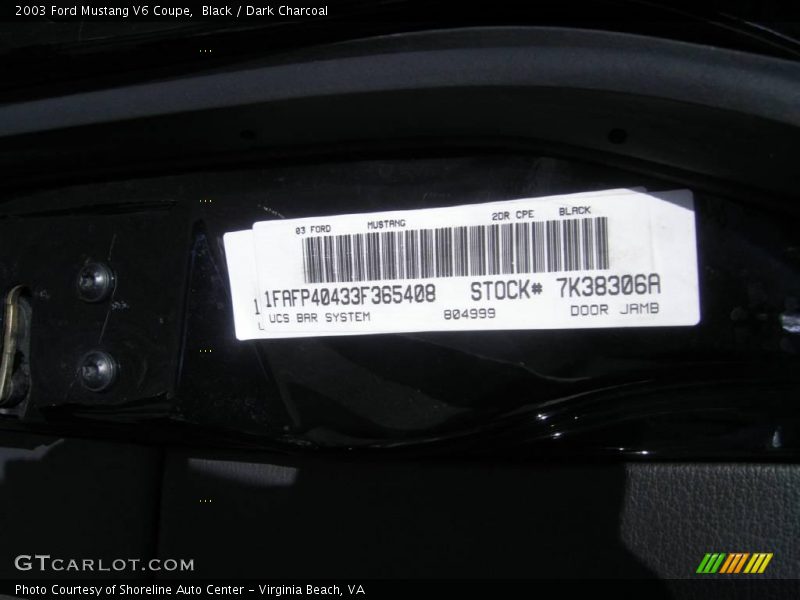 Black / Dark Charcoal 2003 Ford Mustang V6 Coupe