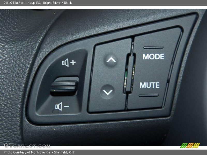 Bright Silver / Black 2010 Kia Forte Koup EX