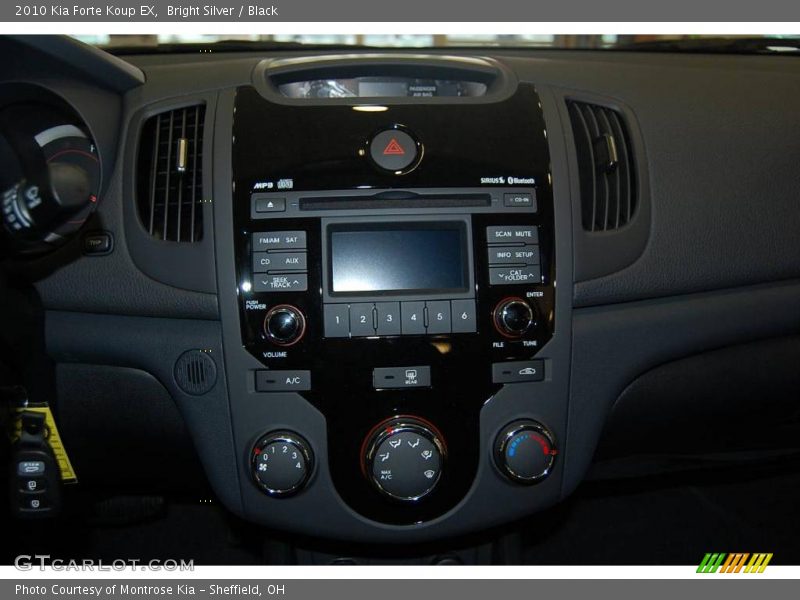 Bright Silver / Black 2010 Kia Forte Koup EX