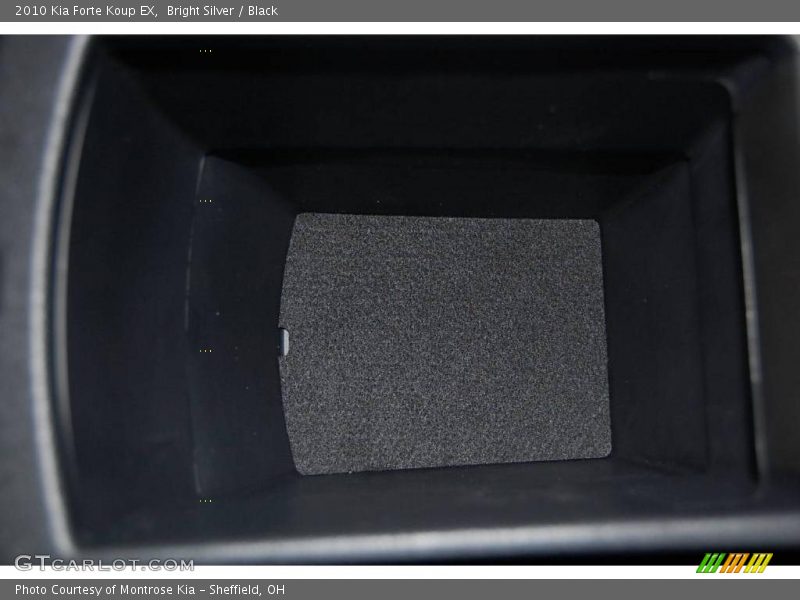 Bright Silver / Black 2010 Kia Forte Koup EX