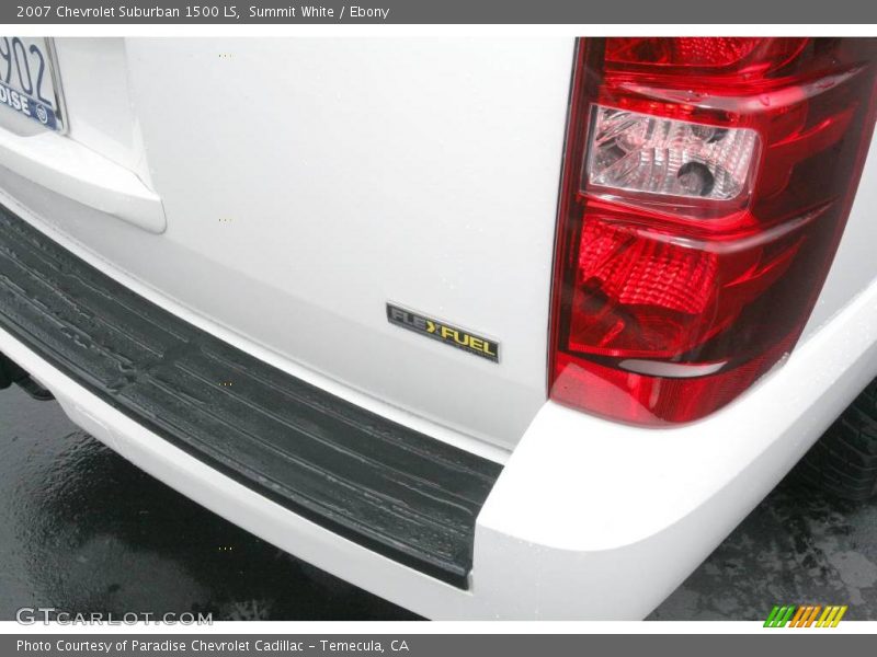 Summit White / Ebony 2007 Chevrolet Suburban 1500 LS