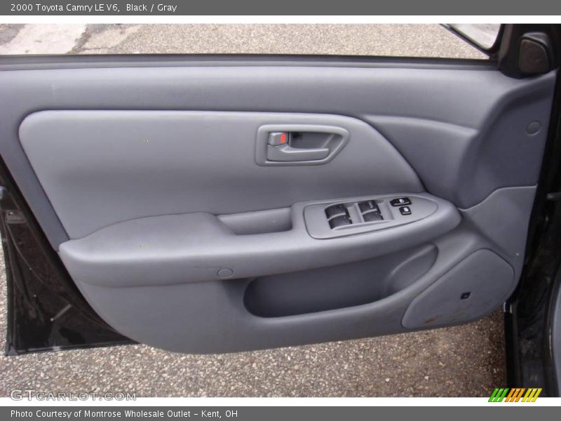 Black / Gray 2000 Toyota Camry LE V6