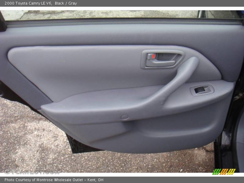 Black / Gray 2000 Toyota Camry LE V6