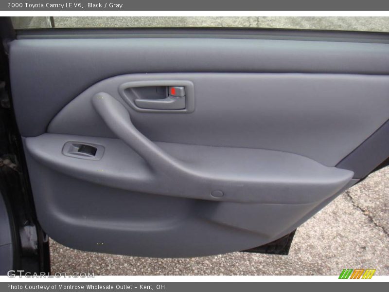 Black / Gray 2000 Toyota Camry LE V6