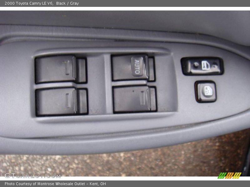 Black / Gray 2000 Toyota Camry LE V6