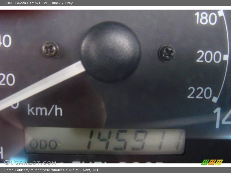 Black / Gray 2000 Toyota Camry LE V6