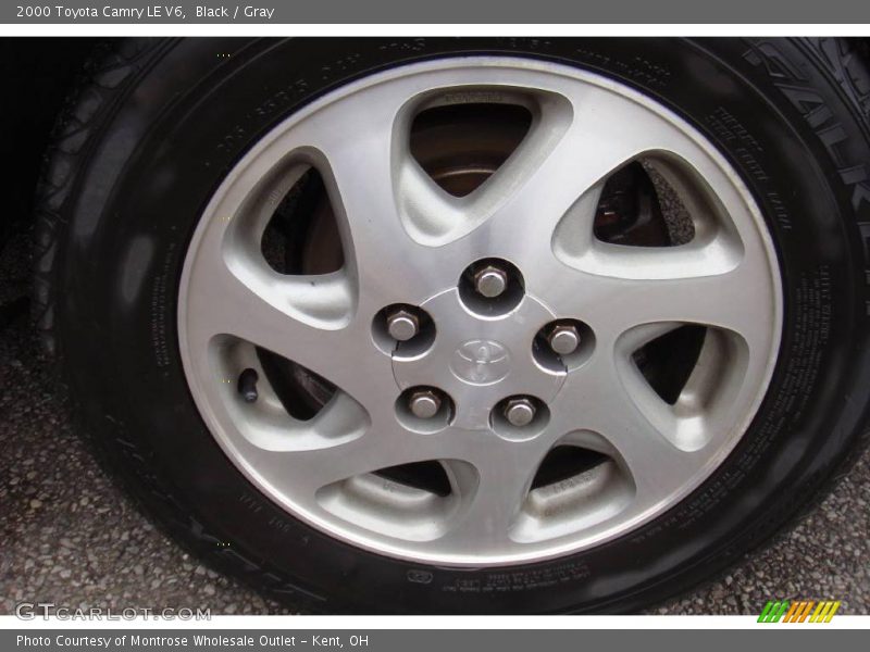 Black / Gray 2000 Toyota Camry LE V6