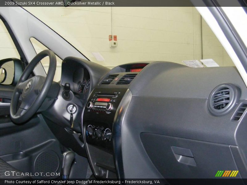 Quicksilver Metallic / Black 2009 Suzuki SX4 Crossover AWD