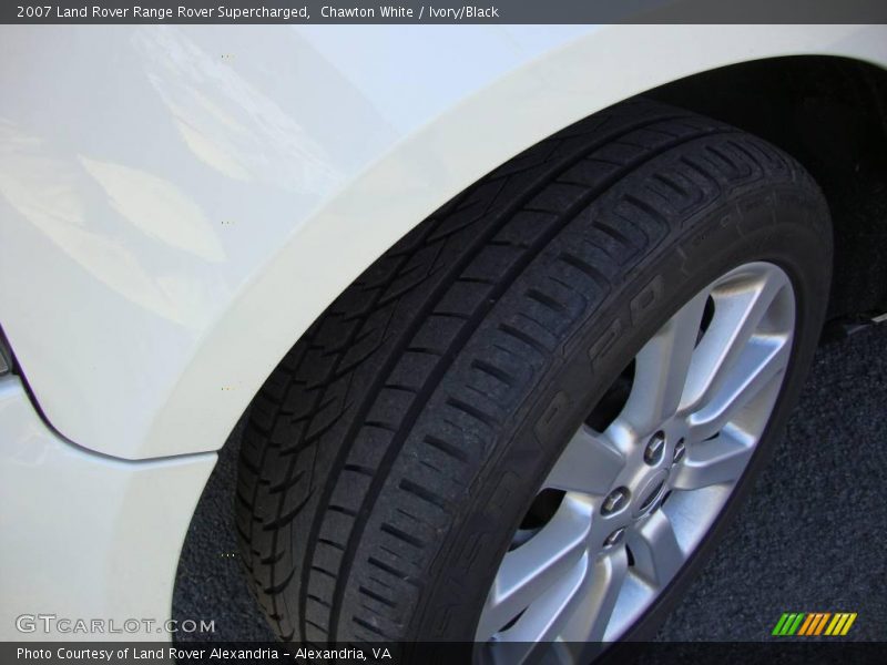 Chawton White / Ivory/Black 2007 Land Rover Range Rover Supercharged
