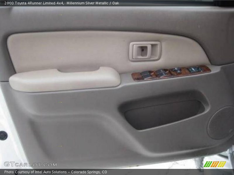 Millennium Silver Metallic / Oak 2000 Toyota 4Runner Limited 4x4