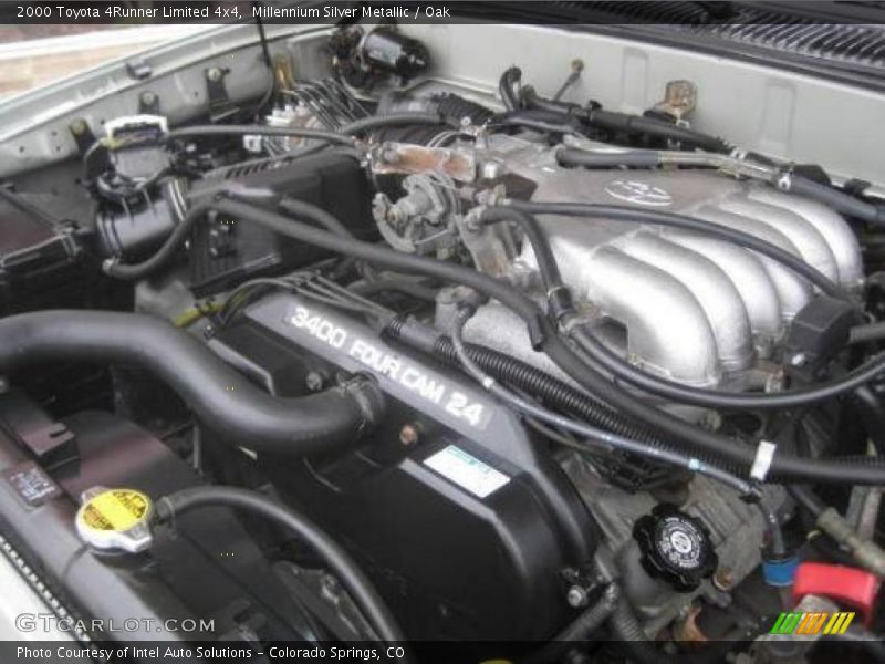 Millennium Silver Metallic / Oak 2000 Toyota 4Runner Limited 4x4