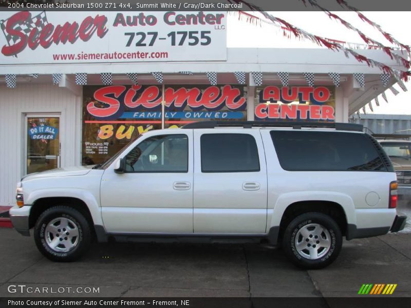 Summit White / Gray/Dark Charcoal 2004 Chevrolet Suburban 1500 Z71 4x4