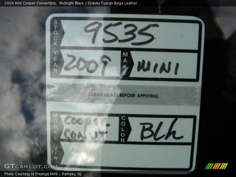 Midnight Black / Gravity Tuscan Beige Leather 2009 Mini Cooper Convertible