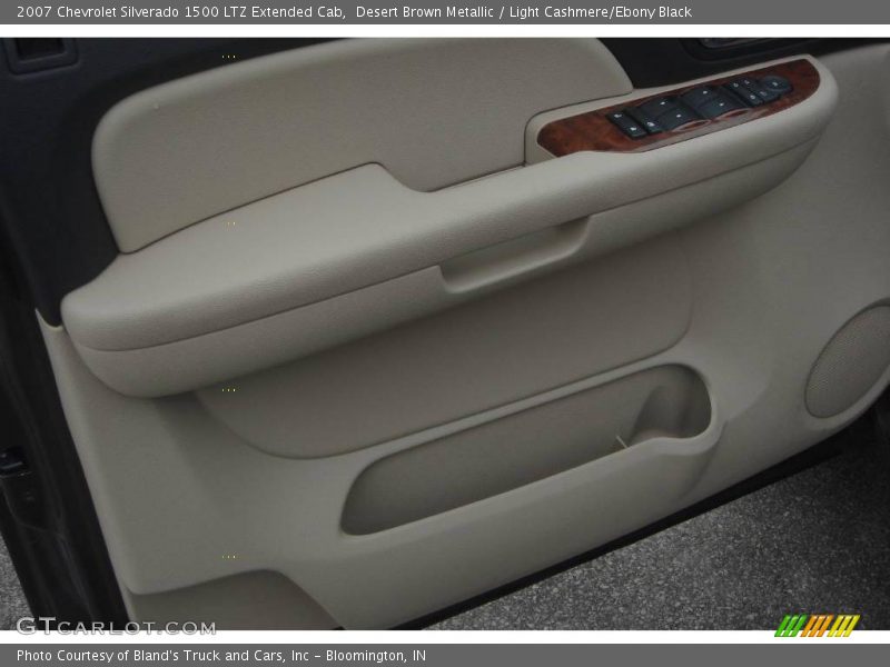 Desert Brown Metallic / Light Cashmere/Ebony Black 2007 Chevrolet Silverado 1500 LTZ Extended Cab