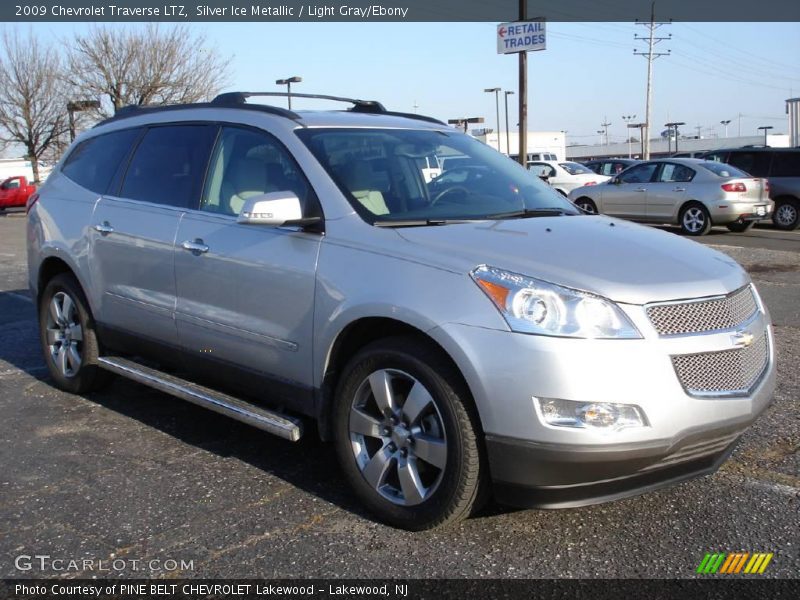 Silver Ice Metallic / Light Gray/Ebony 2009 Chevrolet Traverse LTZ